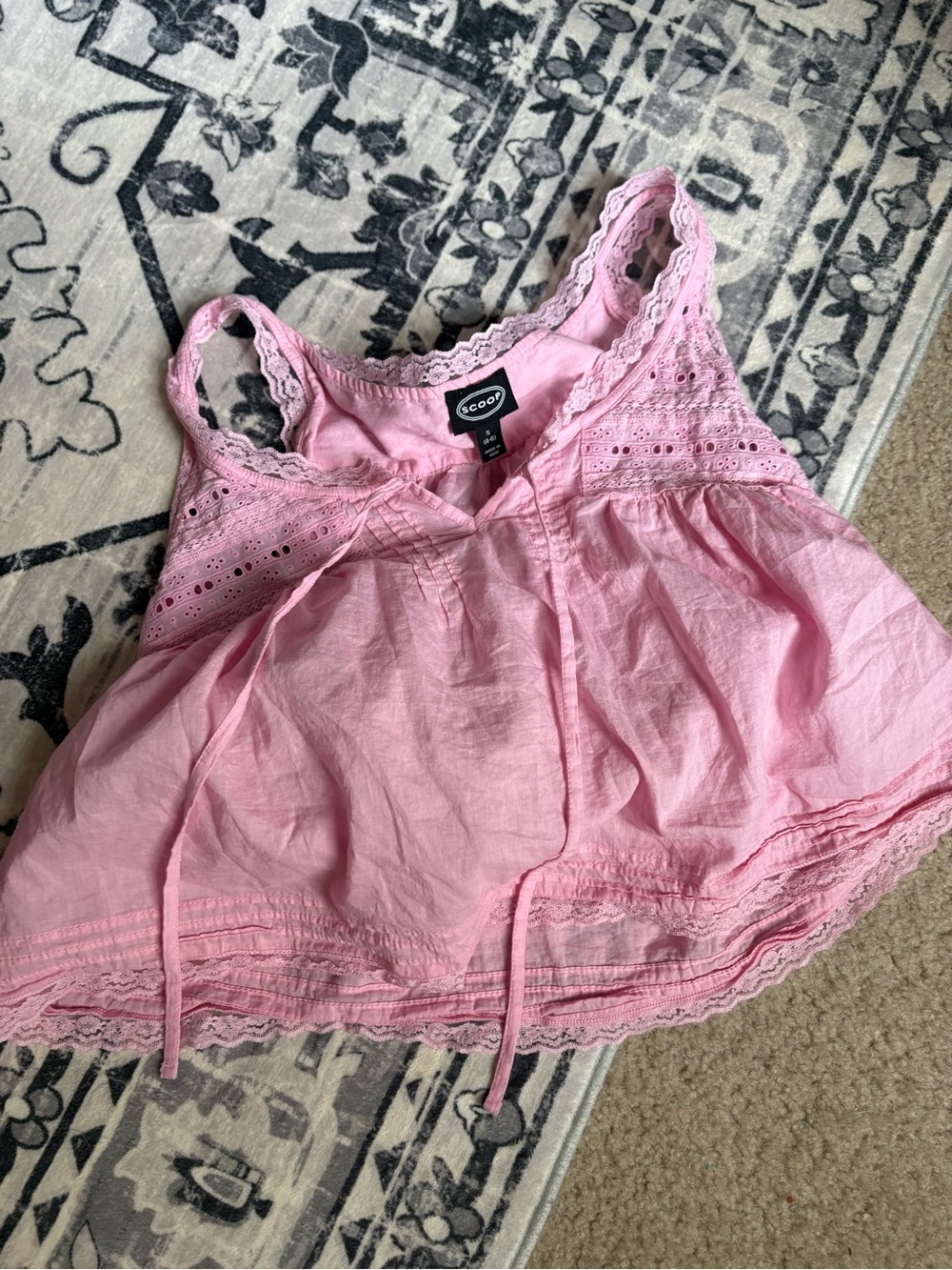 Women’s Scoop Top